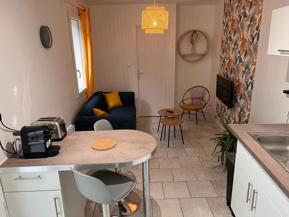 Yellowhouse - Teleworking- Wifi - Cosyhousebyjanna Chatellerault Bagian luar foto